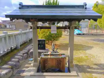 神明社(北方町中島)の手水舎
