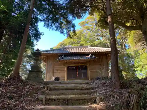 三ｹ谷神社の本殿・本堂