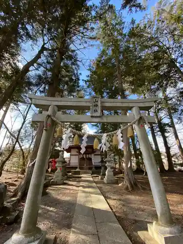 諏訪内山神社の鳥居