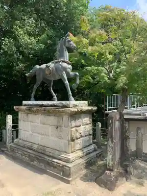 八劔神社(大森)の狛犬