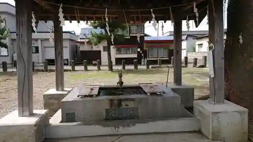 鶴田八幡宮の手水