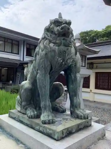 愛知縣護國神社の狛犬