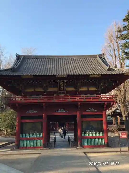 根津神社の山門・神門