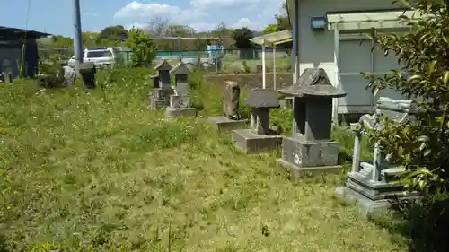 王子神社の末社