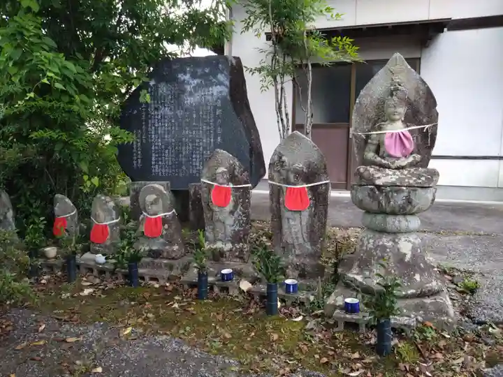 猿投洞薬師堂(愛知県)