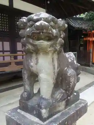 白鳥神社の狛犬