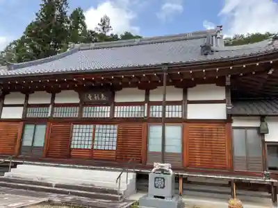 恵利寺の本殿・本堂