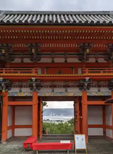 紀州東照宮の山門