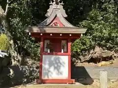 三井神社の塔