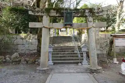 湯泉神社の鳥居