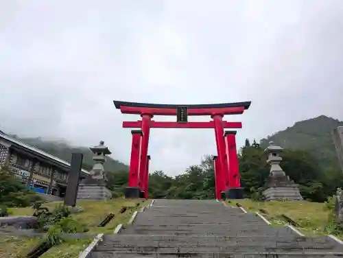 湯殿山神社（出羽三山神社）(山形県)