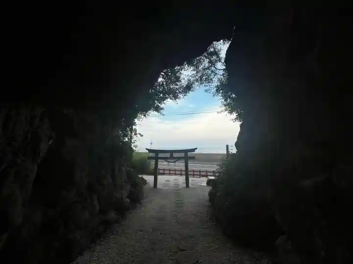 安乎岩戸神社(旧表記:安乎岩戸信龍神社)(兵庫県)