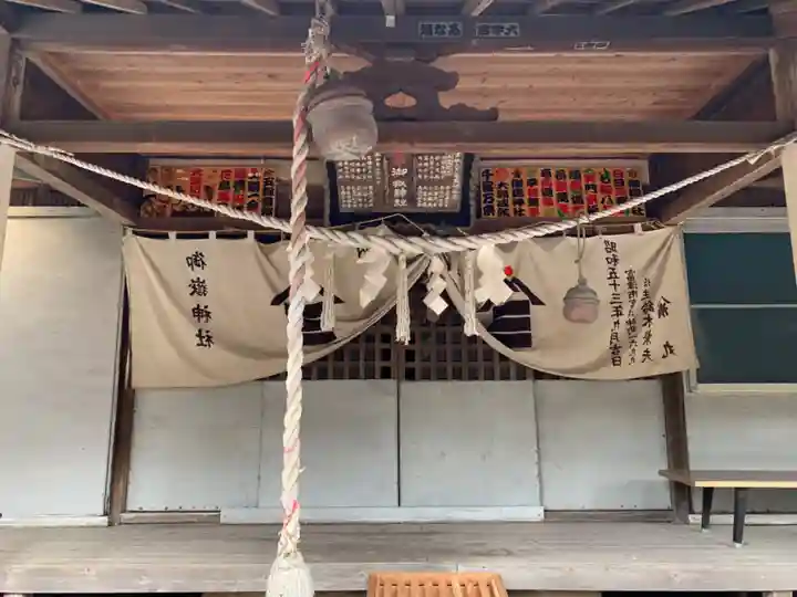 御嶽神社の本殿・本堂
