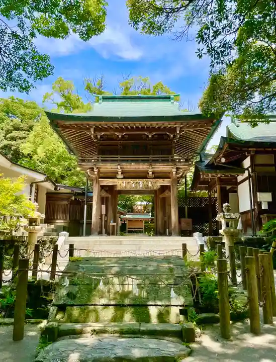 志賀海神社の山門・神門
