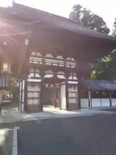 沙沙貴神社の山門