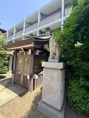 神楽坂若宮八幡神社の{uncategorized: "未分類", other: "その他", undefined: "問題あり", building: "その他建物", grave: "お墓", sacred_gate: "鳥居", guardian: "狛犬", statue: "像", buddha: "仏像", history: "歴史", nature: "自然", garden: "庭園", animal: "動物", pagoda: "塔", temizu: "手水舎", mountain_gate: "山門・神門", sanctuary: "本殿・本堂", subordinate: "末社・摂社", art: "芸術", scenery: "景色", jizo: "地蔵", ema: "絵馬", goshuin: "御朱印", omikuji: "おみくじ", items: "授与品その他", amulet: "お守り", goshuincho: "御朱印帳", eats: "食事", festival: "お祭り", votive_dance: "神楽", shichigosan: "七五三参", wedding: "結婚式", experience: "体験その他", initially: "初詣", around: "周辺", anti_infection: "感染症対策"}