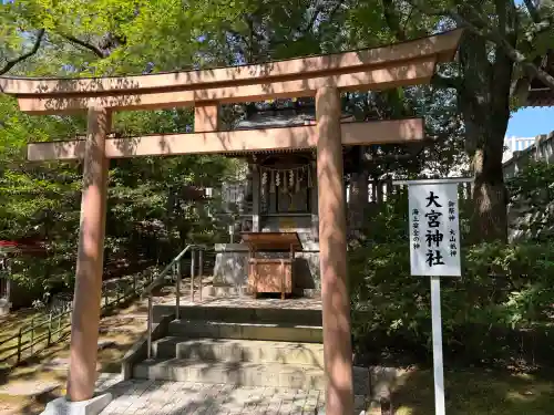 稲毛浅間神社の{uncategorized: "未分類", other: "その他", undefined: "問題あり", building: "その他建物", grave: "お墓", sacred_gate: "鳥居", guardian: "狛犬", statue: "像", buddha: "仏像", history: "歴史", nature: "自然", garden: "庭園", animal: "動物", pagoda: "塔", temizu: "手水舎", mountain_gate: "山門・神門", sanctuary: "本殿・本堂", subordinate: "末社・摂社", art: "芸術", scenery: "景色", jizo: "地蔵", ema: "絵馬", goshuin: "御朱印", omikuji: "おみくじ", items: "授与品その他", amulet: "お守り", goshuincho: "御朱印帳", eats: "食事", festival: "お祭り", votive_dance: "神楽", shichigosan: "七五三参", wedding: "結婚式", experience: "体験その他", initially: "初詣", around: "周辺", anti_infection: "感染症対策"}