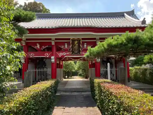 如意輪寺の山門