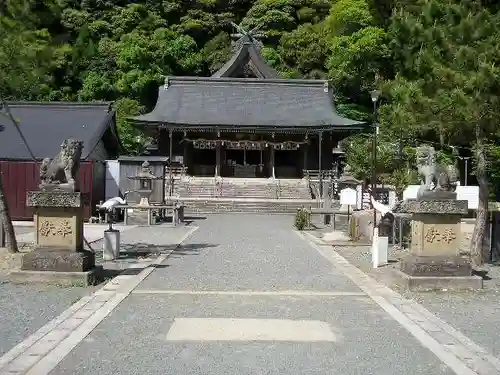 石見国一宮　物部神社の本殿・本堂