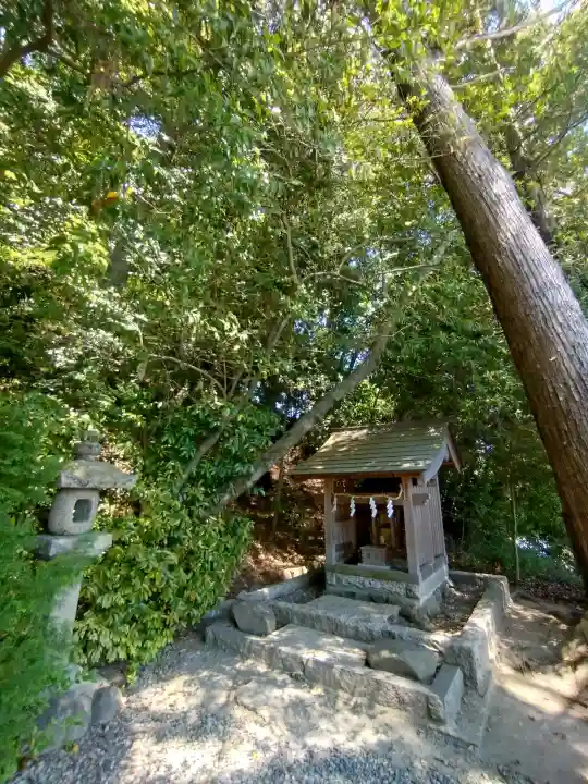 添御縣坐神社の{uncategorized: "未分類", other: "その他", undefined: "問題あり", building: "その他建物", grave: "お墓", sacred_gate: "鳥居", guardian: "狛犬", statue: "像", buddha: "仏像", history: "歴史", nature: "自然", garden: "庭園", animal: "動物", pagoda: "塔", temizu: "手水舎", mountain_gate: "山門・神門", sanctuary: "本殿・本堂", subordinate: "末社・摂社", art: "芸術", scenery: "景色", jizo: "地蔵", ema: "絵馬", goshuin: "御朱印", omikuji: "おみくじ", items: "授与品その他", amulet: "お守り", goshuincho: "御朱印帳", eats: "食事", festival: "お祭り", votive_dance: "神楽", shichigosan: "七五三参", wedding: "結婚式", experience: "体験その他", initially: "初詣", around: "周辺", anti_infection: "感染症対策"}