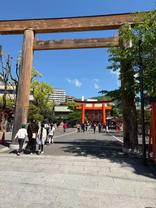 生田神社の{uncategorized: "未分類", other: "その他", undefined: "問題あり", building: "その他建物", grave: "お墓", sacred_gate: "鳥居", guardian: "狛犬", statue: "像", buddha: "仏像", history: "歴史", nature: "自然", garden: "庭園", animal: "動物", pagoda: "塔", temizu: "手水舎", mountain_gate: "山門・神門", sanctuary: "本殿・本堂", subordinate: "末社・摂社", art: "芸術", scenery: "景色", jizo: "地蔵", ema: "絵馬", goshuin: "御朱印", omikuji: "おみくじ", items: "授与品その他", amulet: "お守り", goshuincho: "御朱印帳", eats: "食事", festival: "お祭り", votive_dance: "神楽", shichigosan: "七五三参", wedding: "結婚式", experience: "体験その他", initially: "初詣", around: "周辺", anti_infection: "感染症対策"}