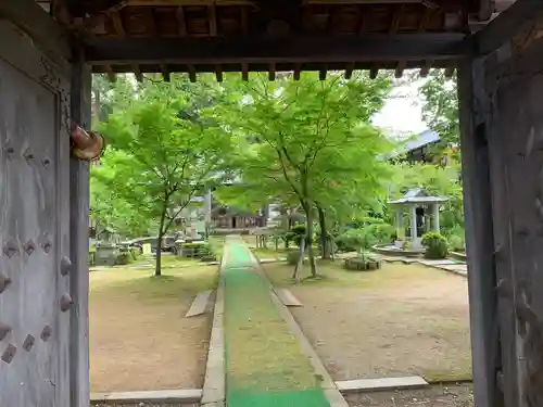 金剛院の山門・神門