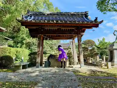 八柱社の手水舎