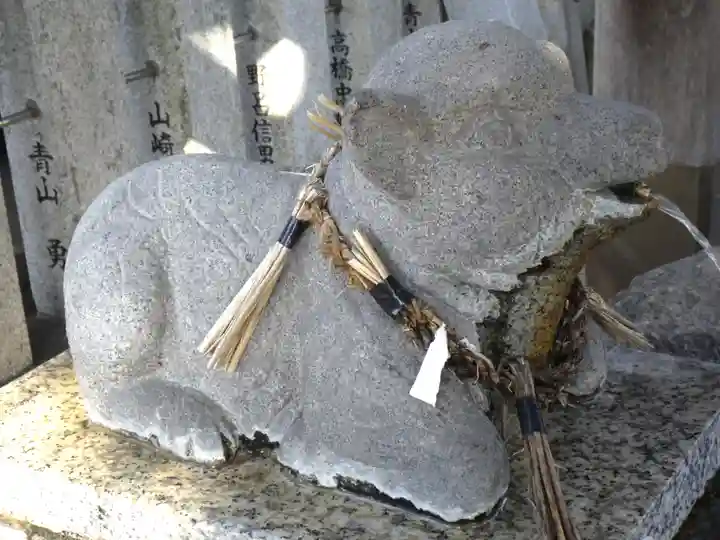 羊神社の手水舎