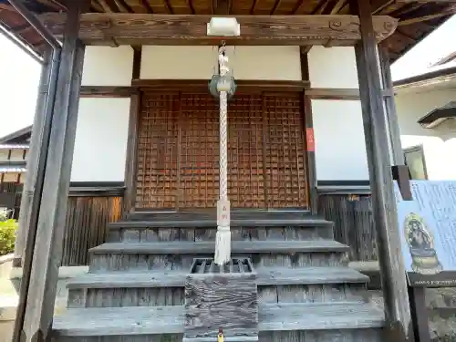 上多良薬師堂(東光庵)の{uncategorized: "未分類", other: "その他", undefined: "問題あり", building: "その他建物", grave: "お墓", sacred_gate: "鳥居", guardian: "狛犬", statue: "像", buddha: "仏像", history: "歴史", nature: "自然", garden: "庭園", animal: "動物", pagoda: "塔", temizu: "手水舎", mountain_gate: "山門・神門", sanctuary: "本殿・本堂", subordinate: "末社・摂社", art: "芸術", scenery: "景色", jizo: "地蔵", ema: "絵馬", goshuin: "御朱印", omikuji: "おみくじ", items: "授与品その他", amulet: "お守り", goshuincho: "御朱印帳", eats: "食事", festival: "お祭り", votive_dance: "神楽", shichigosan: "七五三参", wedding: "結婚式", experience: "体験その他", initially: "初詣", around: "周辺", anti_infection: "感染症対策"}