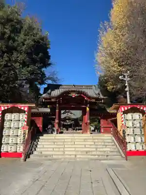 秩父神社の山門・神門