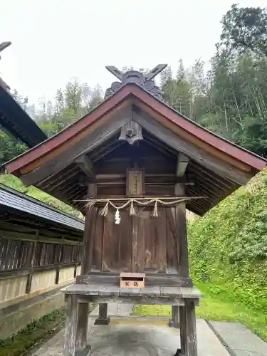揖夜神社の{uncategorized: "未分類", other: "その他", undefined: "問題あり", building: "その他建物", grave: "お墓", sacred_gate: "鳥居", guardian: "狛犬", statue: "像", buddha: "仏像", history: "歴史", nature: "自然", garden: "庭園", animal: "動物", pagoda: "塔", temizu: "手水舎", mountain_gate: "山門・神門", sanctuary: "本殿・本堂", subordinate: "末社・摂社", art: "芸術", scenery: "景色", jizo: "地蔵", ema: "絵馬", goshuin: "御朱印", omikuji: "おみくじ", items: "授与品その他", amulet: "お守り", goshuincho: "御朱印帳", eats: "食事", festival: "お祭り", votive_dance: "神楽", shichigosan: "七五三参", wedding: "結婚式", experience: "体験その他", initially: "初詣", around: "周辺", anti_infection: "感染症対策"}
