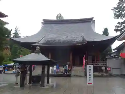 高幡不動尊 金剛寺の本殿・本堂