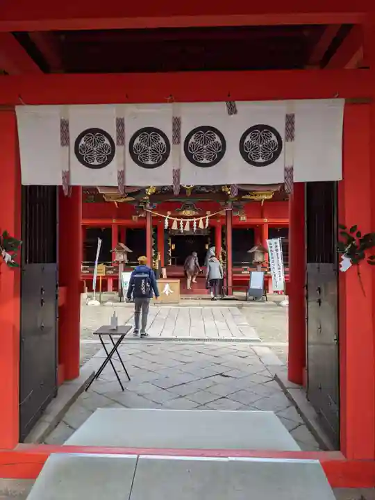 六所神社の山門・神門