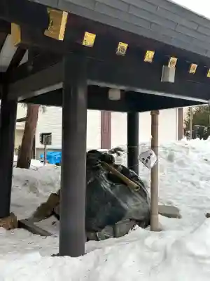 発寒神社の{uncategorized: "未分類", other: "その他", undefined: "問題あり", building: "その他建物", grave: "お墓", sacred_gate: "鳥居", guardian: "狛犬", statue: "像", buddha: "仏像", history: "歴史", nature: "自然", garden: "庭園", animal: "動物", pagoda: "塔", temizu: "手水舎", mountain_gate: "山門・神門", sanctuary: "本殿・本堂", subordinate: "末社・摂社", art: "芸術", scenery: "景色", jizo: "地蔵", ema: "絵馬", goshuin: "御朱印", omikuji: "おみくじ", items: "授与品その他", amulet: "お守り", goshuincho: "御朱印帳", eats: "食事", festival: "お祭り", votive_dance: "神楽", shichigosan: "七五三参", wedding: "結婚式", experience: "体験その他", initially: "初詣", around: "周辺", anti_infection: "感染症対策"}