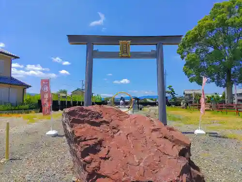 國建神社の鳥居