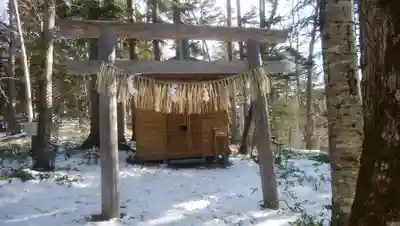 阿寒岳神社奥之院の鳥居