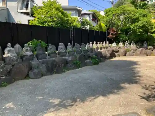 密蔵寺の{uncategorized: "未分類", other: "その他", undefined: "問題あり", building: "その他建物", grave: "お墓", sacred_gate: "鳥居", guardian: "狛犬", statue: "像", buddha: "仏像", history: "歴史", nature: "自然", garden: "庭園", animal: "動物", pagoda: "塔", temizu: "手水舎", mountain_gate: "山門・神門", sanctuary: "本殿・本堂", subordinate: "末社・摂社", art: "芸術", scenery: "景色", jizo: "地蔵", ema: "絵馬", goshuin: "御朱印", omikuji: "おみくじ", items: "授与品その他", amulet: "お守り", goshuincho: "御朱印帳", eats: "食事", festival: "お祭り", votive_dance: "神楽", shichigosan: "七五三参", wedding: "結婚式", experience: "体験その他", initially: "初詣", around: "周辺", anti_infection: "感染症対策"}