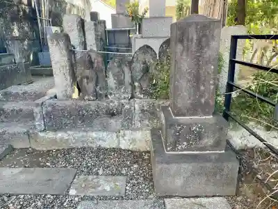 還国寺の{uncategorized: "未分類", other: "その他", undefined: "問題あり", building: "その他建物", grave: "お墓", sacred_gate: "鳥居", guardian: "狛犬", statue: "像", buddha: "仏像", history: "歴史", nature: "自然", garden: "庭園", animal: "動物", pagoda: "塔", temizu: "手水舎", mountain_gate: "山門・神門", sanctuary: "本殿・本堂", subordinate: "末社・摂社", art: "芸術", scenery: "景色", jizo: "地蔵", ema: "絵馬", goshuin: "御朱印", omikuji: "おみくじ", items: "授与品その他", amulet: "お守り", goshuincho: "御朱印帳", eats: "食事", festival: "お祭り", votive_dance: "神楽", shichigosan: "七五三参", wedding: "結婚式", experience: "体験その他", initially: "初詣", around: "周辺", anti_infection: "感染症対策"}
