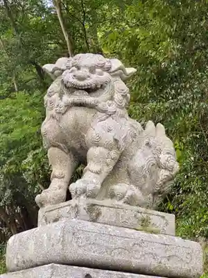 諸羽神社の狛犬