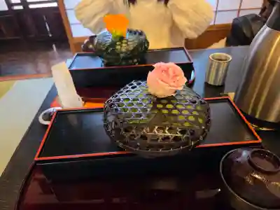 蓮馨寺の{uncategorized: "未分類", other: "その他", undefined: "問題あり", building: "その他建物", grave: "お墓", sacred_gate: "鳥居", guardian: "狛犬", statue: "像", buddha: "仏像", history: "歴史", nature: "自然", garden: "庭園", animal: "動物", pagoda: "塔", temizu: "手水舎", mountain_gate: "山門・神門", sanctuary: "本殿・本堂", subordinate: "末社・摂社", art: "芸術", scenery: "景色", jizo: "地蔵", ema: "絵馬", goshuin: "御朱印", omikuji: "おみくじ", items: "授与品その他", amulet: "お守り", goshuincho: "御朱印帳", eats: "食事", festival: "お祭り", votive_dance: "神楽", shichigosan: "七五三参", wedding: "結婚式", experience: "体験その他", initially: "初詣", around: "周辺", anti_infection: "感染症対策"}