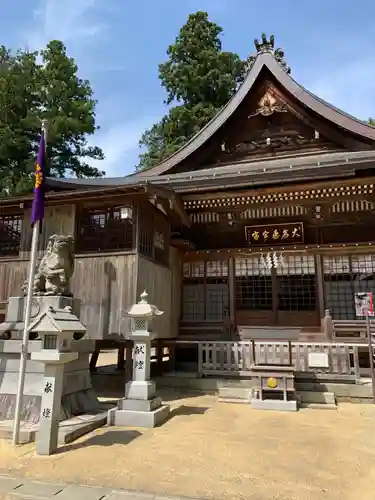 田村神社の本殿