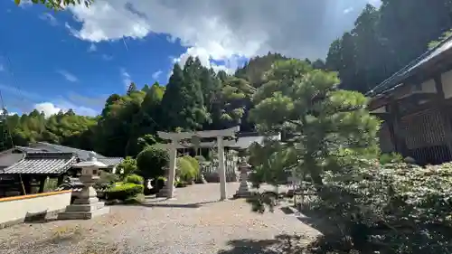 小枕春日神社の鳥居