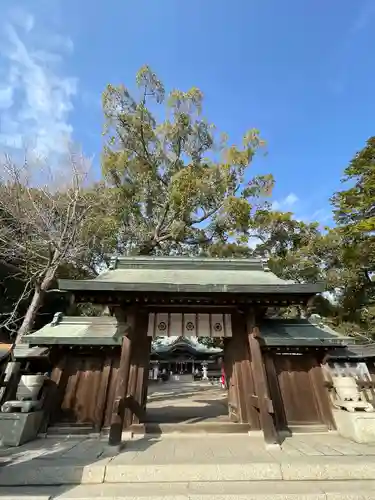 玉祖神社の山門・神門