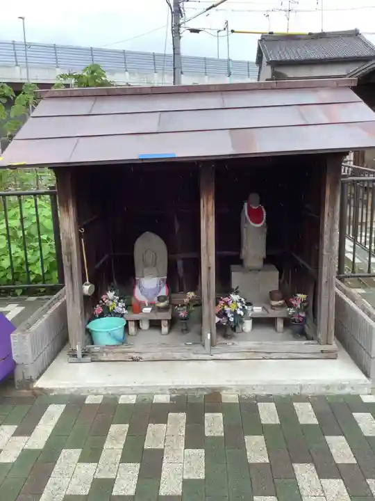 辻地蔵堂(黒川樋門)の地蔵