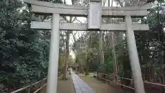 喜多見氷川神社の鳥居