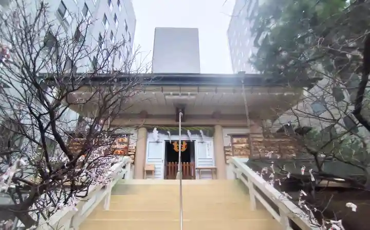 静岡天満宮の{uncategorized: "未分類", other: "その他", undefined: "問題あり", building: "その他建物", grave: "お墓", sacred_gate: "鳥居", guardian: "狛犬", statue: "像", buddha: "仏像", history: "歴史", nature: "自然", garden: "庭園", animal: "動物", pagoda: "塔", temizu: "手水舎", mountain_gate: "山門・神門", sanctuary: "本殿・本堂", subordinate: "末社・摂社", art: "芸術", scenery: "景色", jizo: "地蔵", ema: "絵馬", goshuin: "御朱印", omikuji: "おみくじ", items: "授与品その他", amulet: "お守り", goshuincho: "御朱印帳", eats: "食事", festival: "お祭り", votive_dance: "神楽", shichigosan: "七五三参", wedding: "結婚式", experience: "体験その他", initially: "初詣", around: "周辺", anti_infection: "感染症対策"}