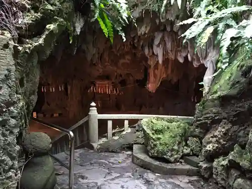 普天満宮の建物その他