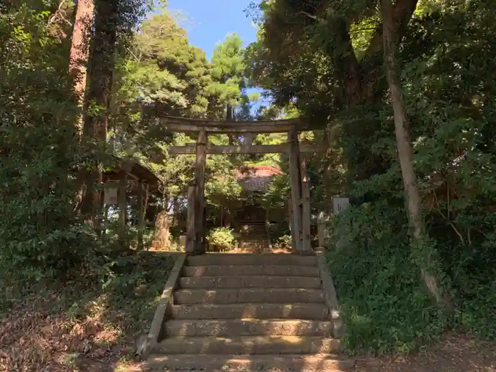 脇鷹神社の鳥居