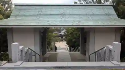 八幡神社の山門・神門