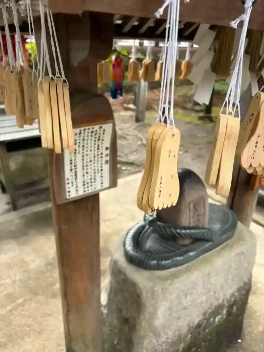 足助八幡宮の{uncategorized: "未分類", other: "その他", undefined: "問題あり", building: "その他建物", grave: "お墓", sacred_gate: "鳥居", guardian: "狛犬", statue: "像", buddha: "仏像", history: "歴史", nature: "自然", garden: "庭園", animal: "動物", pagoda: "塔", temizu: "手水舎", mountain_gate: "山門・神門", sanctuary: "本殿・本堂", subordinate: "末社・摂社", art: "芸術", scenery: "景色", jizo: "地蔵", ema: "絵馬", goshuin: "御朱印", omikuji: "おみくじ", items: "授与品その他", amulet: "お守り", goshuincho: "御朱印帳", eats: "食事", festival: "お祭り", votive_dance: "神楽", shichigosan: "七五三参", wedding: "結婚式", experience: "体験その他", initially: "初詣", around: "周辺", anti_infection: "感染症対策"}